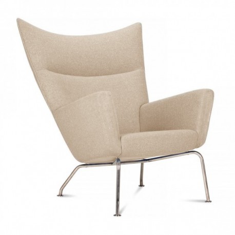 Réplique de la chaise à oreilles par le designer Hans J.Wegner